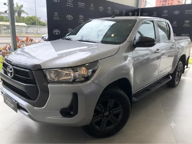 Toyota Hilux CD SR 4X4 2.8 TDI Diesel Aut. 2025