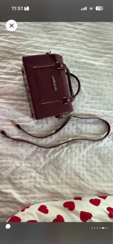 Bolsa petite jolie vinho 