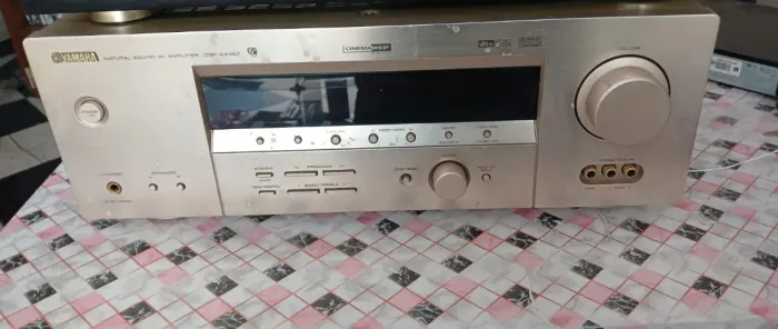 receiver yamaha modelo dsp-ax457 - com controle
