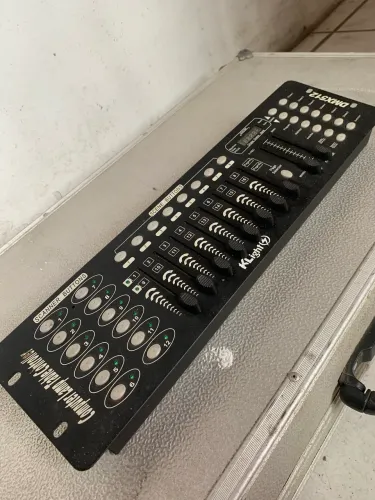 Mesa DMX profissional para iluminação