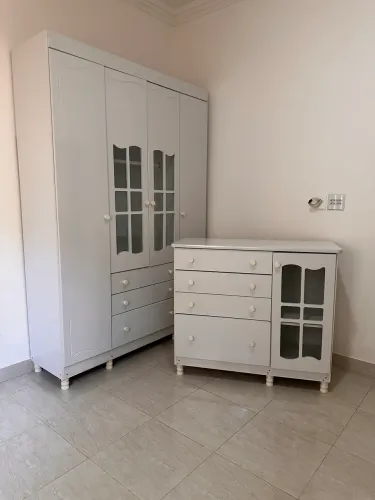 Guarda roupa e cômoda