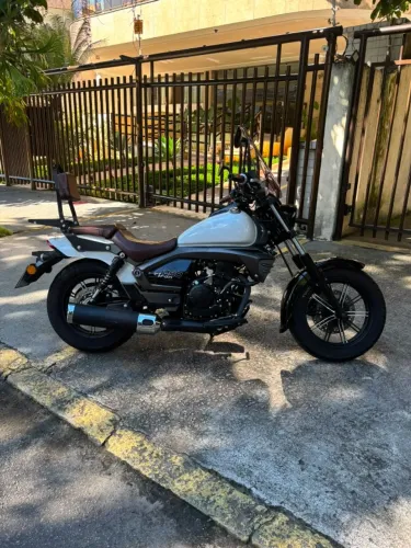 Shineray Iron 250 Branca 2025