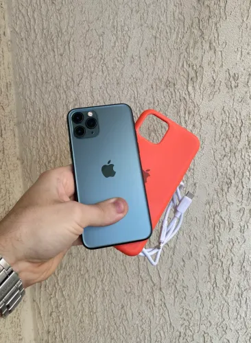 IPHONE 11 PRO FUNCIONANDO TUDO E SEM MARCAS DE USO 