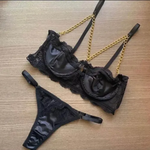 VENDO ESTOQUE COMPLETO DE LINGERIE