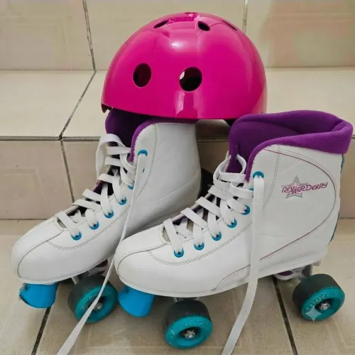 PATINS 38 + CAPACETE
