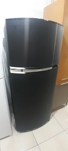 Vende-se geladeira 