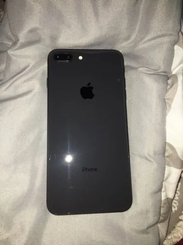 iPhone 8 Plus