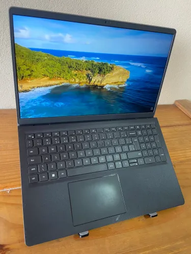 Notebook Dell i5 10ª Geração / UHD Graphics / 8GB RAM / 256GB SSD / Tela 15.6? FullHD