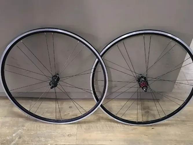 Promoção Rodas pra Speed rolamento , leve usada ótimo estão