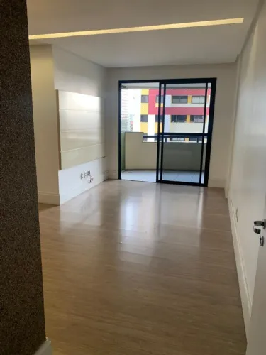 Apartamento à Venda no Condomínio Alameda Verdejar Club Residence - Bairro Luzia