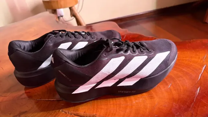 VENDO TÊNIS ADIDAS