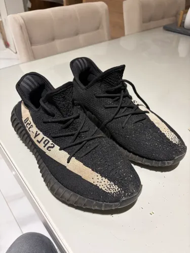 Yezzy - adidas 