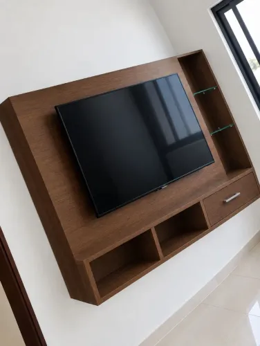 Painel para TV com Rack Suspenso em Madeira - 3 Compartimentos e Prateleiras de Vidro