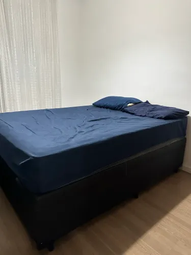 Vendo cama de Casal Box/Baú