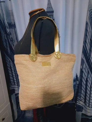 Bolsa Dourada Avon By Luiza Brunet