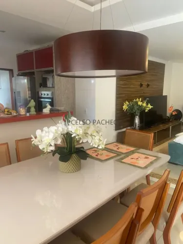 Casa mobiliada composta de 03 suítes com armários e ar condicionado split, Glória, Macaé