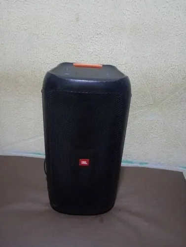 JBL party box 100