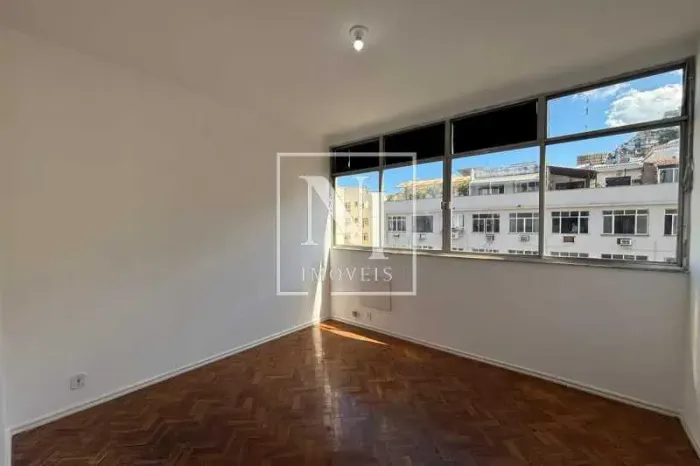 Apartamento : / Residencial / Copacabana