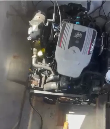 Motor MERCRUISER 5.0