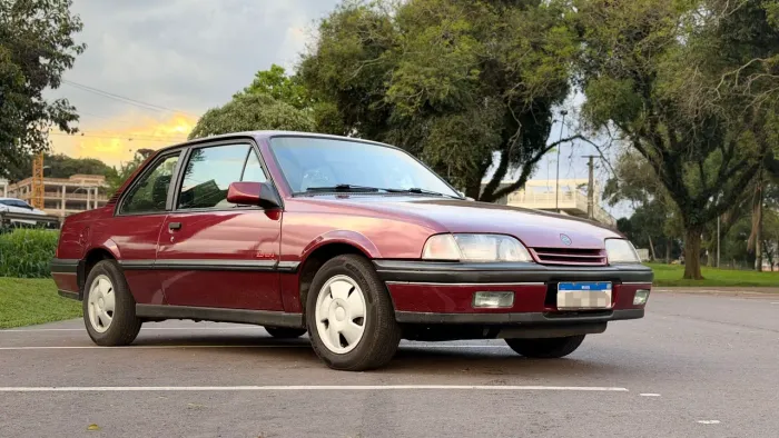 Chevrolet Monza GLS/ Hi-tech 2.0 EFI 2P E 4P 1995