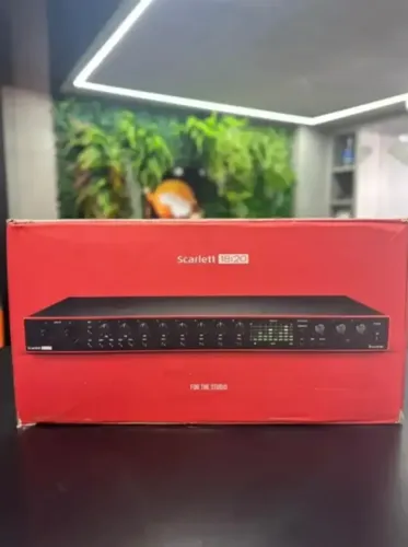 INTERFACE DE AUDIO FOCUSRITE 18i20