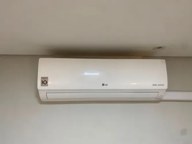 Ar-Condicionado Split HW LG Dual Inverter +AI Voice 9.000 BTUs R-32 Só Frio 127V