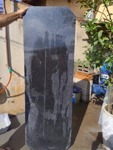 Pedra de granito são Gabriel 1.70 cumprimento com 57 cm de largura - *