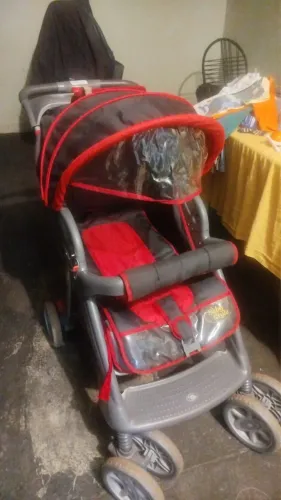 Carrinho + Bebê Confort