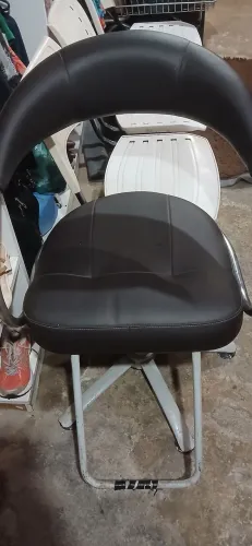 Vendo cadeira para salão