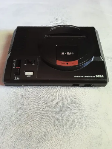 Mega Drive 2 TEC TOY 1992 somente o console conservado revisado funcionando veja leia