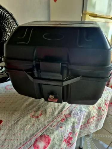 Baú e suporte da fan 125