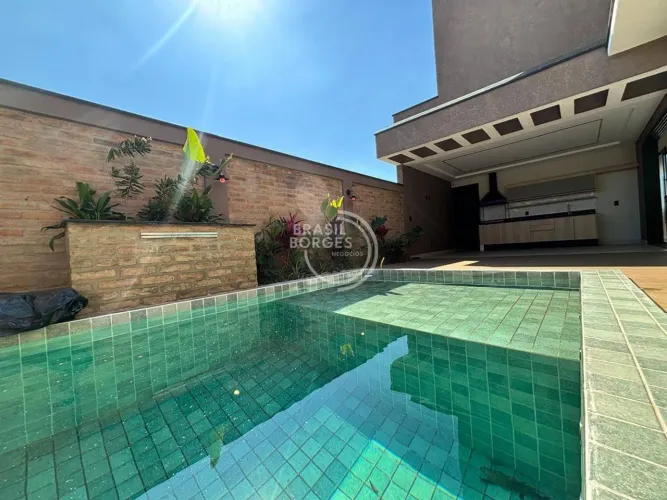 Casa Térrea - NOVA - Cond. Bounganville - 259m - 3 suites/Piscina/Espaço Gourmet