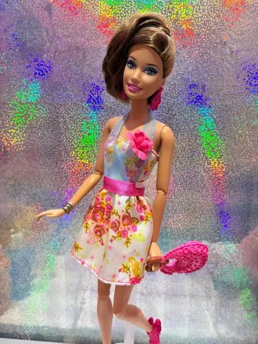 Barbie Fashionista Teresa Clutch Wave 1 | 2011 | Original Mattel