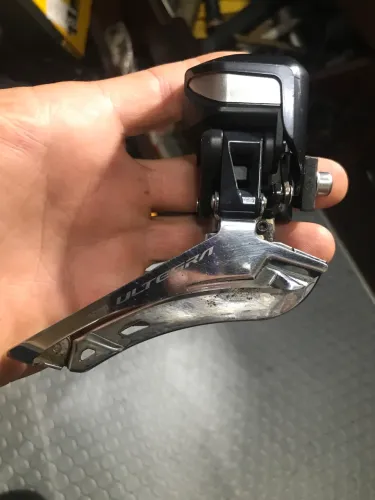 Câmbio dianteiro ultegra DI2 FD-R8050