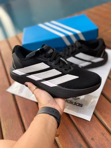 Tênis adizero