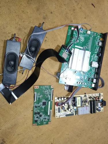 Placa principal tv Semp TCL 50SK8300 completa com fonte e todas as outras placas 