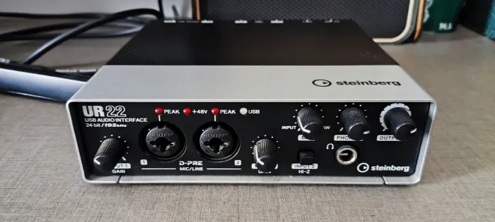 Interface de áudio STEINBERG UR22 (zerada!)