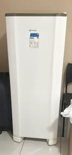 Geladeira Esmaltec 293L 1 Porta Branca ROC31 PRO - seminova