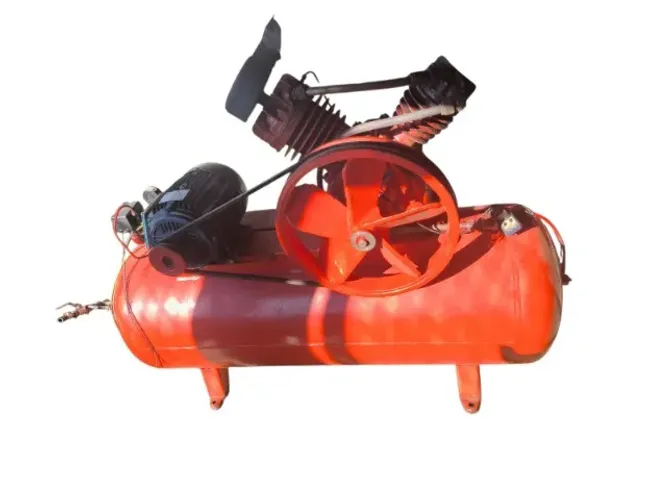 COMPRESSOR DE AR DE 2 CABEÇOTES EXCELENTE