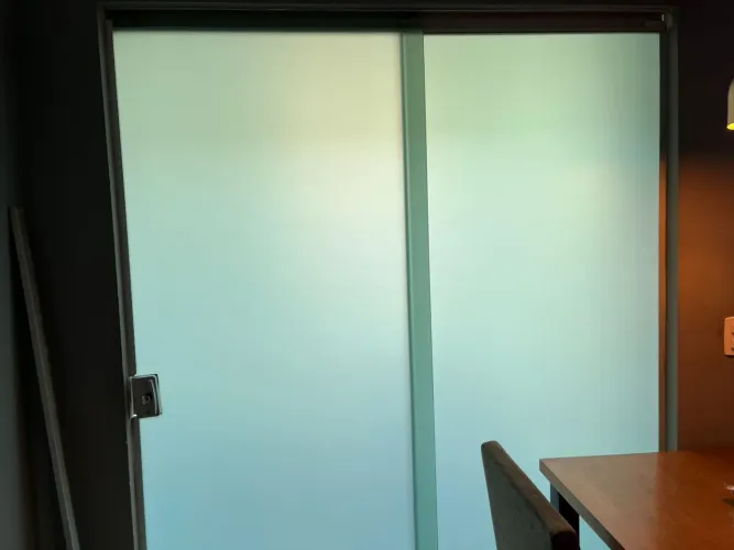 Vendo porta de blindex 