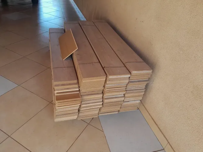 Piso Laminado quick step Eligna Winde carvalho claro serrado comprimento 1.35.5x19.5x8mm