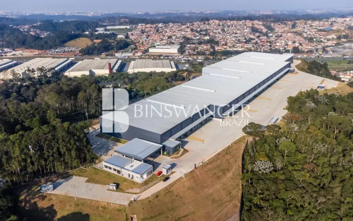 Galpão Logístico Locação Rod. Regis, Embu/SP Possibilidade Câmaras Frias, refrigerados e C