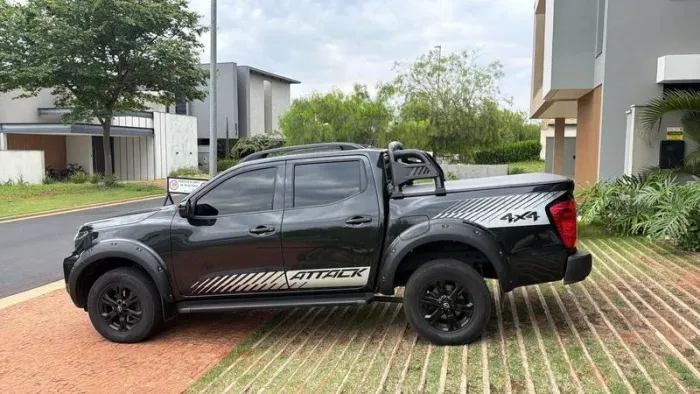 Nissan Frontier Attac.cd 4X4 2.3 Bi-TB Die. AUT 2025
