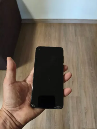 Celular Moto G8 Power - Tela queimada, o restante funcionando.