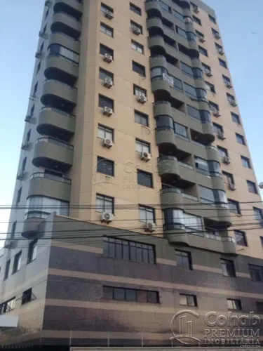 Amplo apartamento à venda no Residencial Mirante com 140m² e 3 quartos.