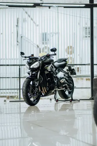 Triumph Street Triple 765 RS 2025