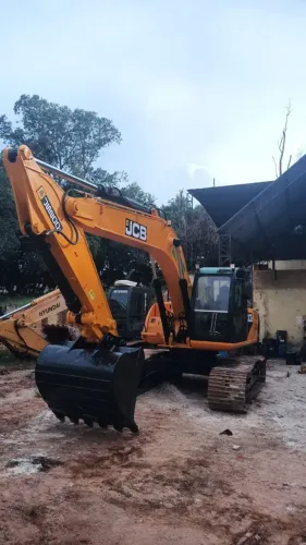 JCB JS200c
