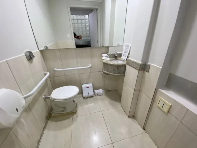 Casa Comercial disponível para locação no bairro Centro em Uberlândia-MG