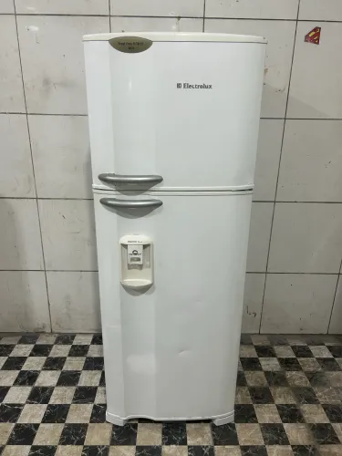 Geladeira Electrolux frost free                 Entrega gratuita 