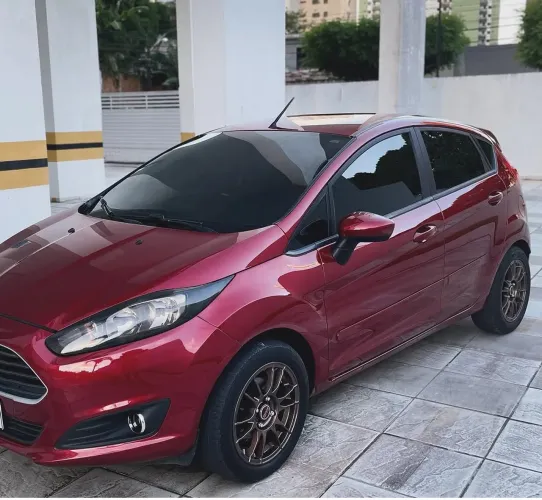 Ford Fiesta 1.5 16V Flex Mec. 5P 2015